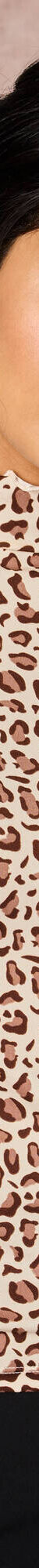 Coltrui, opstaand kraagje met krulrandje, luipaardprint (ecru / taupe) Coltrui, opstaand kraagje met krulrandje, luipaardprint (ecru / taupe)